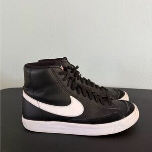 Nike Blazer Mid 77 Black White (GS) 5y